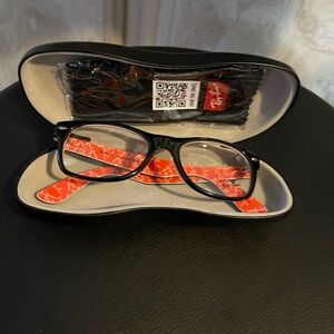Ray Ban Designer Reading Eye Glasses
RX5206-2479-52 Black/Red 52mm new